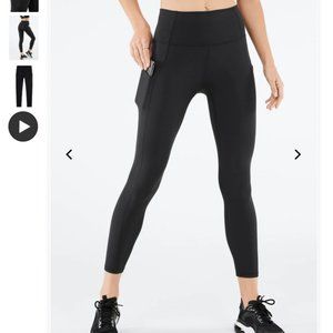 Fabletics Oasis High-Waisted 7/8 Leggings